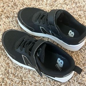 New balance boy sneakers in size 12